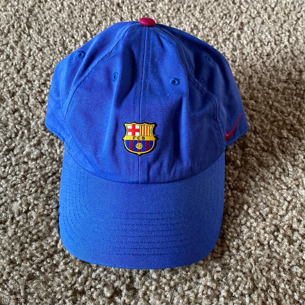 Nike FC Barcelona Heritage 86 Adjustable Hat (Deep Royal/Noble Red) 852167-429